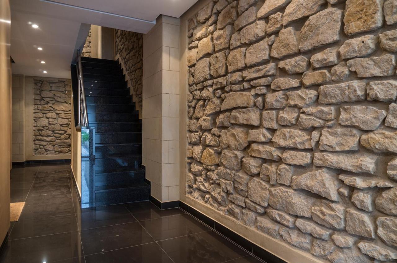The Queen Luxury Apartments - Villa Cortina - B&B