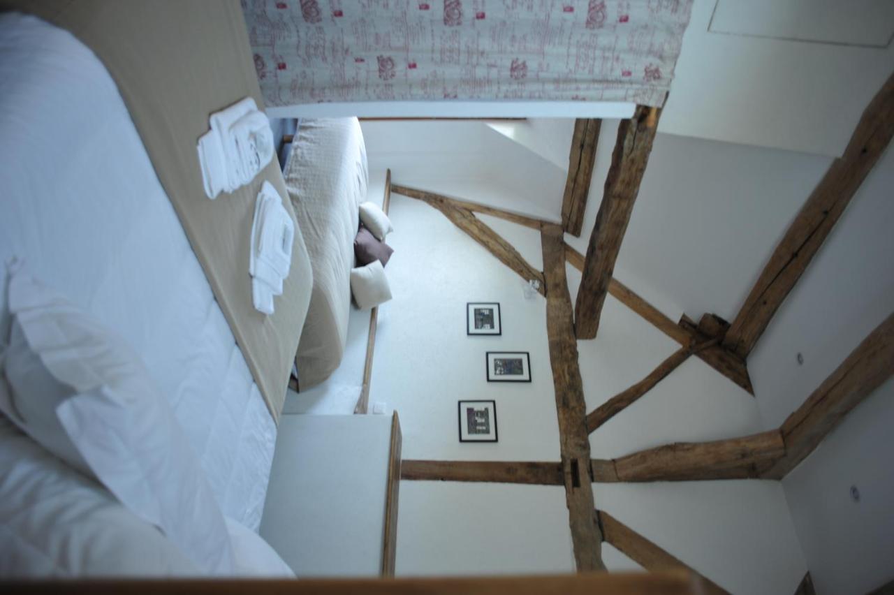 Vierbettzimmer mit Dusche
