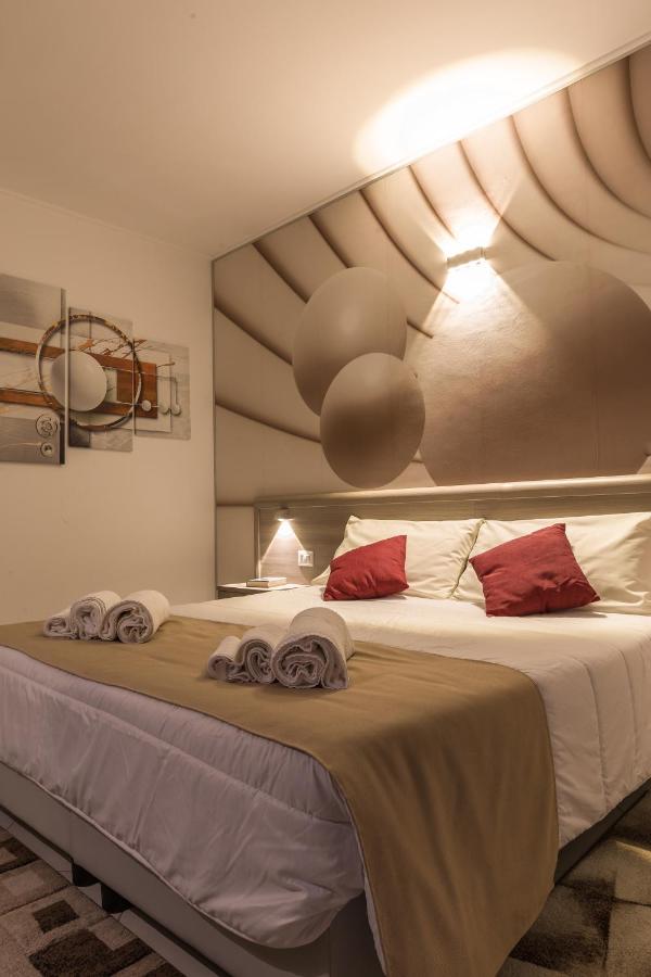 Double or Twin Room with Private Bathroom