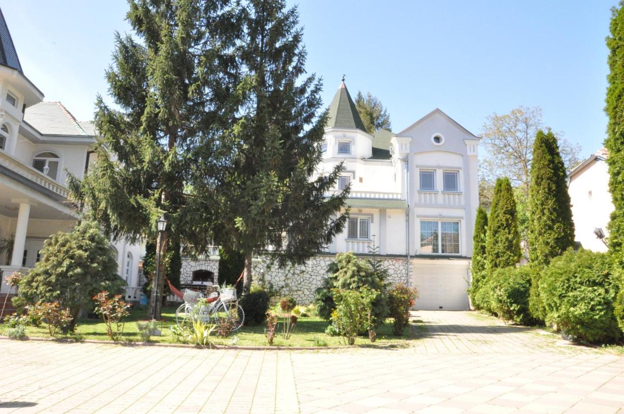 B&B Vrdnik - Vila Kraljica - Bed and Breakfast Vrdnik