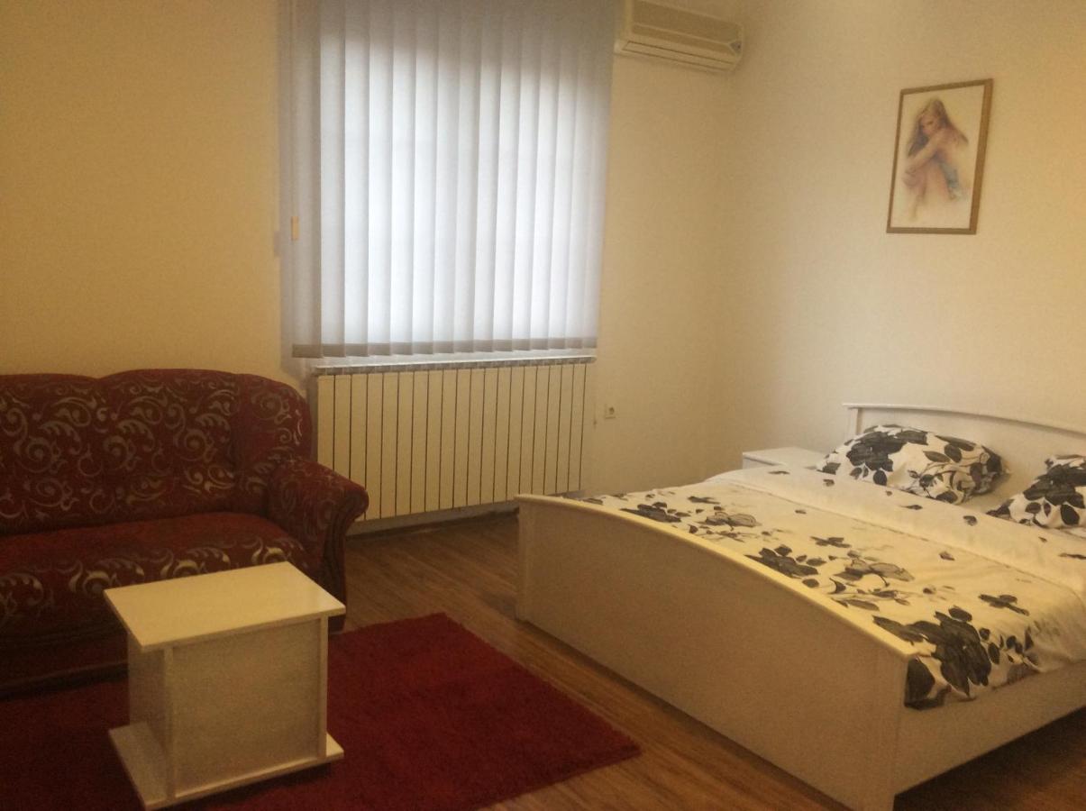 Apartman br.1 - Ferienwohnung Bijeljina