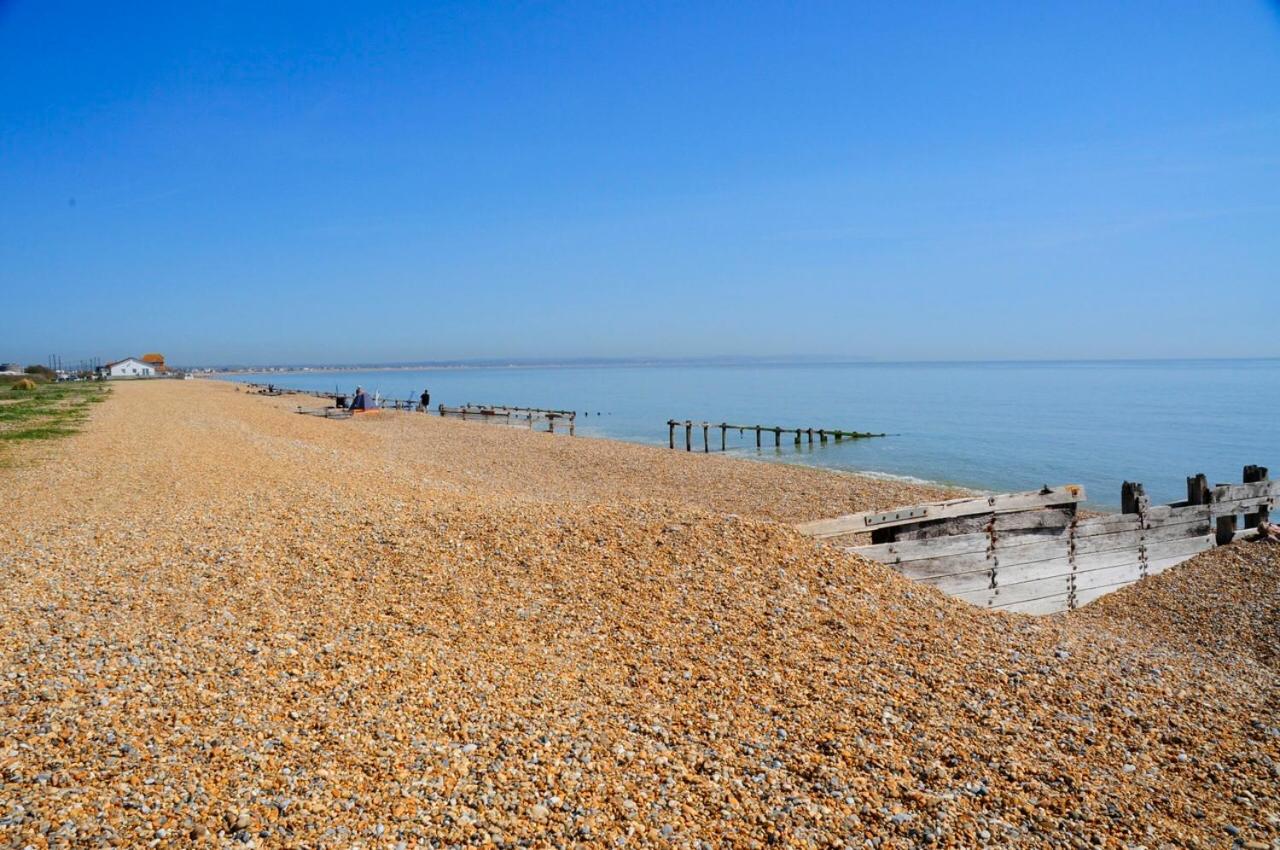 LUXURY BEACHFRONT OUTSTANDING 2 bedroom APARTMENT - B&B