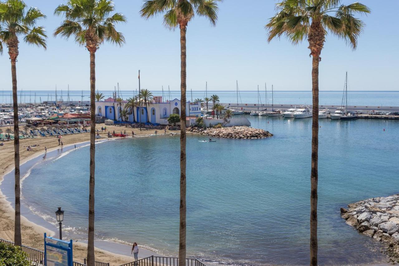 Beachfront Apartment Marbella - B&B