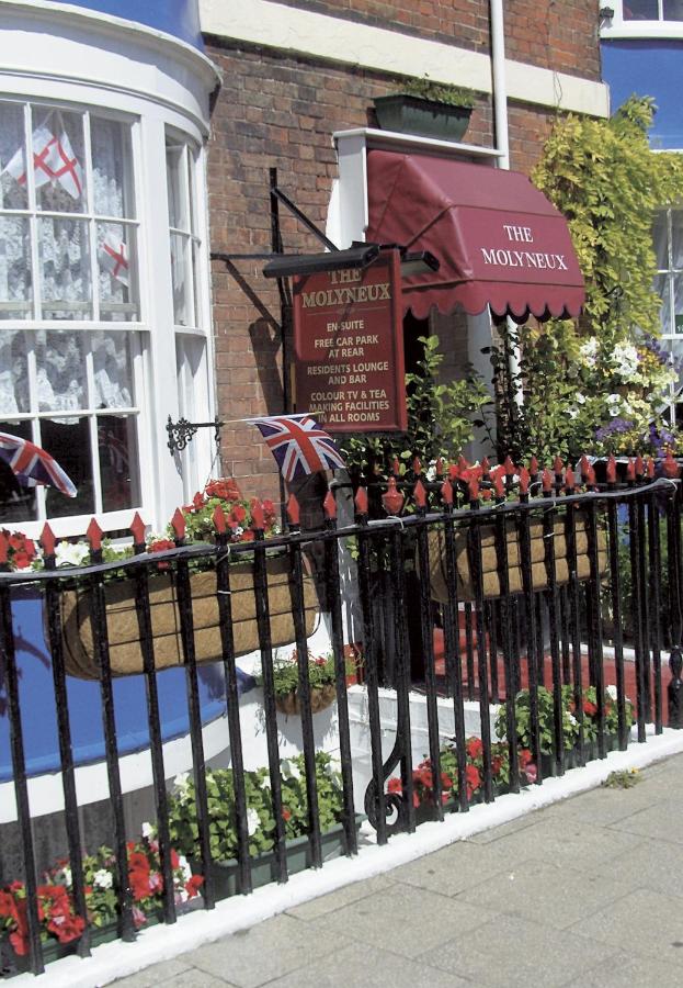 Molyneux Guesthouse - B&B