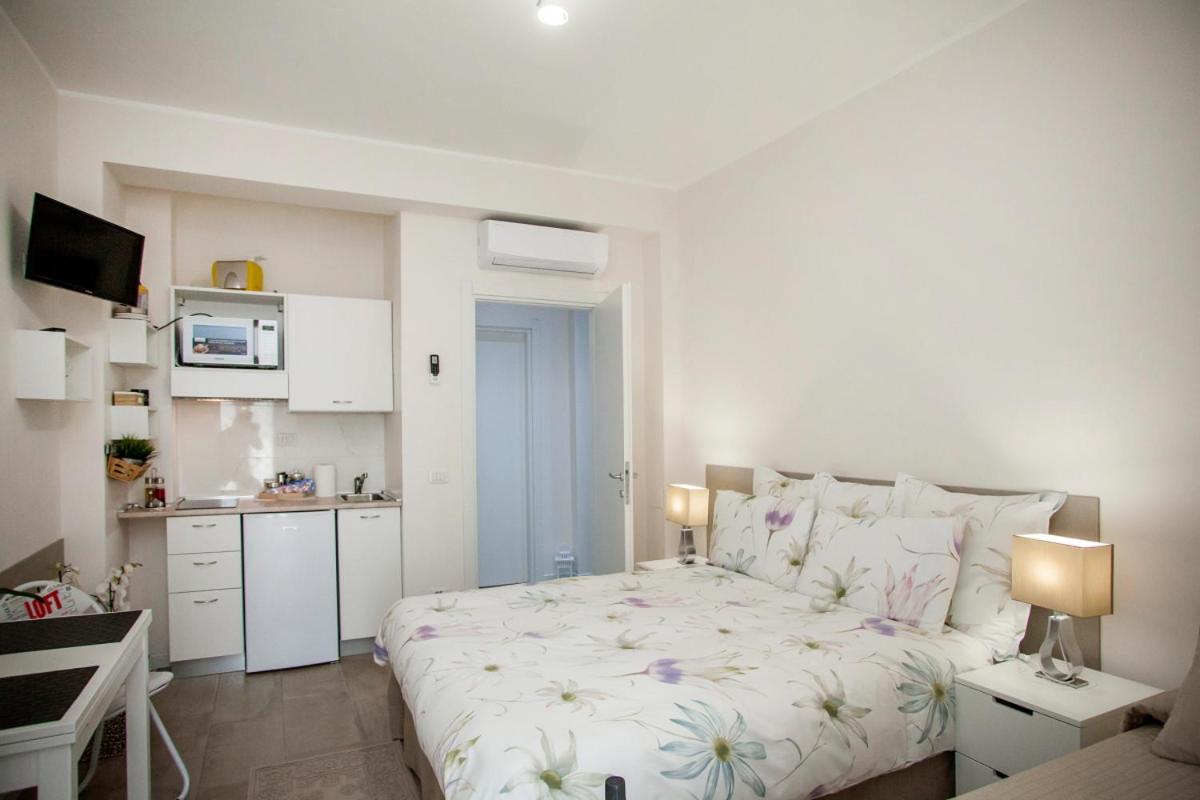 B&B Cormano - Appartamento Via Acquati 12 - Monolocale 2 - Bed and Breakfast Cormano