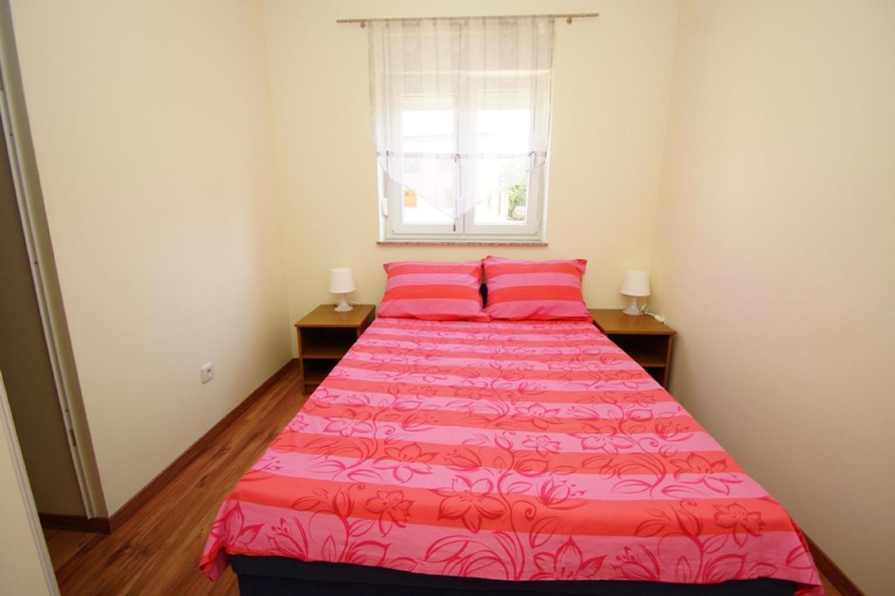 Apartamento de 1 dormitorio con balcón