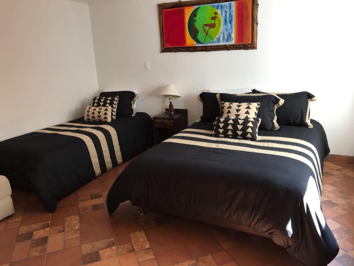 Driepersoonskamer met Eigen Badkamer