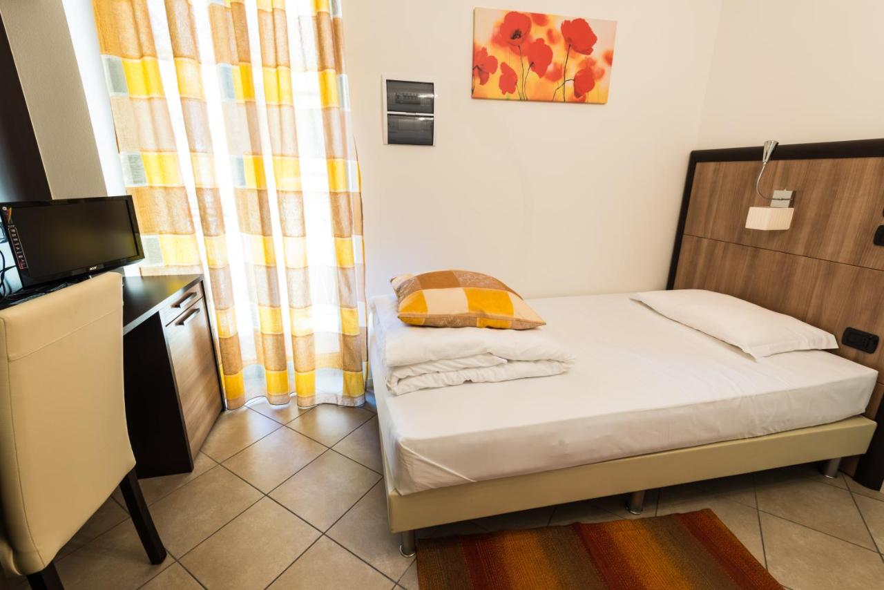Large Single Room