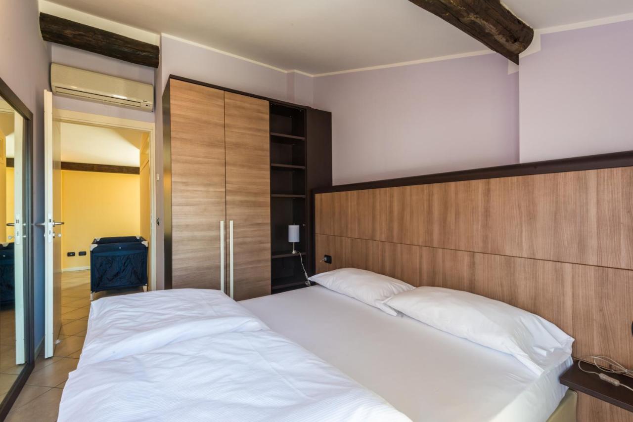 Suite with Lake View