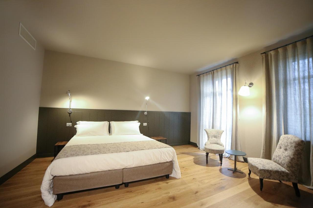 Superior Doppel- oder Zweibettzimmer mit Seeblick