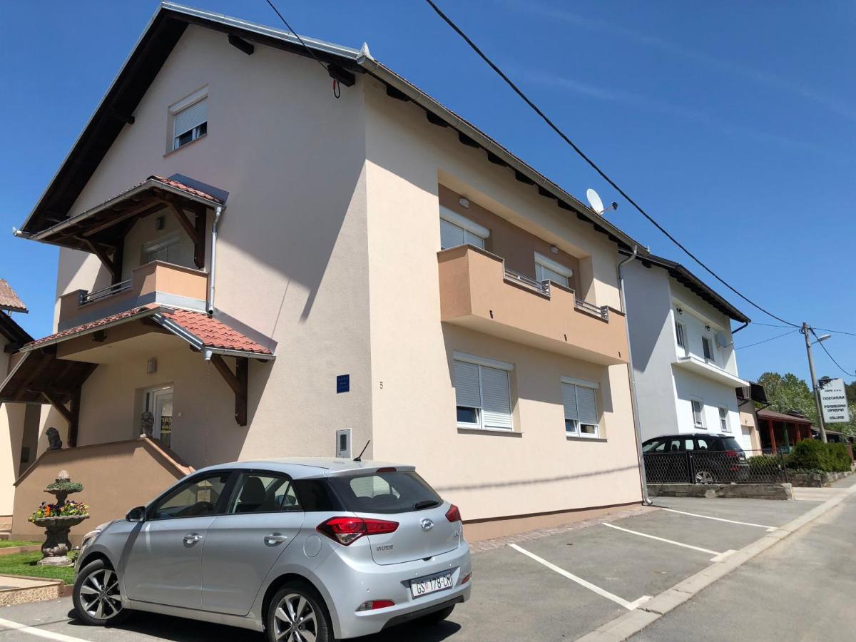Apartmani "Mimoza" - Bed and Breakfast