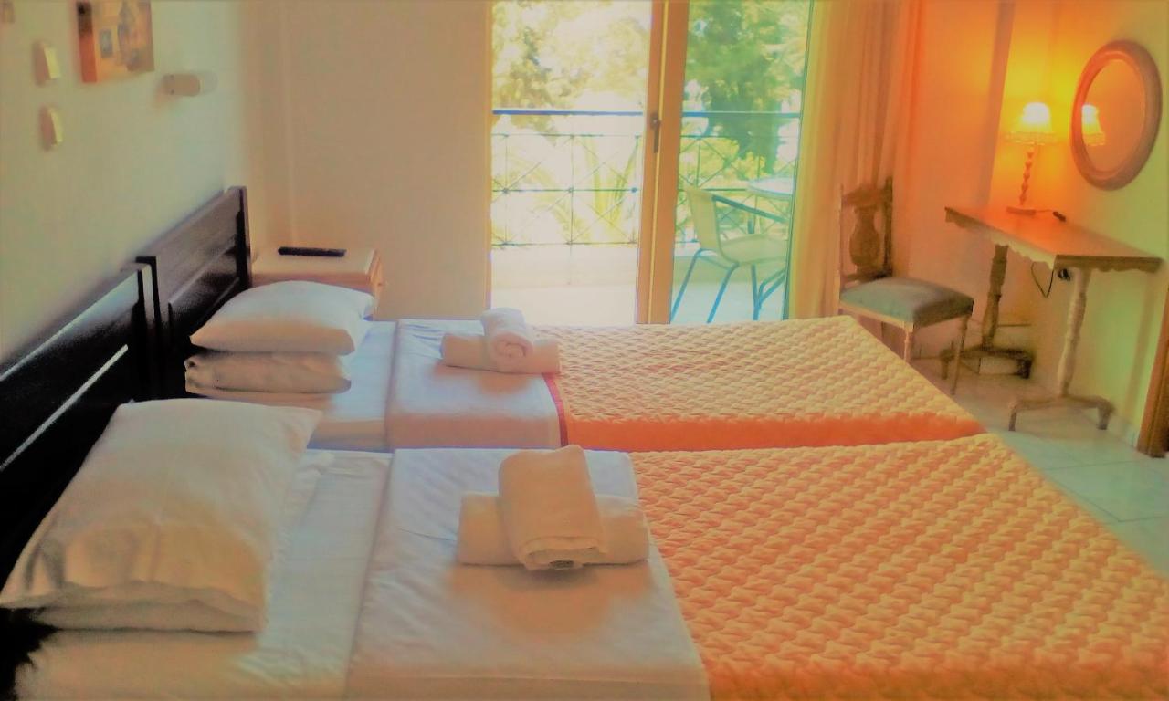 Studio with Sea View (2 Adults)
