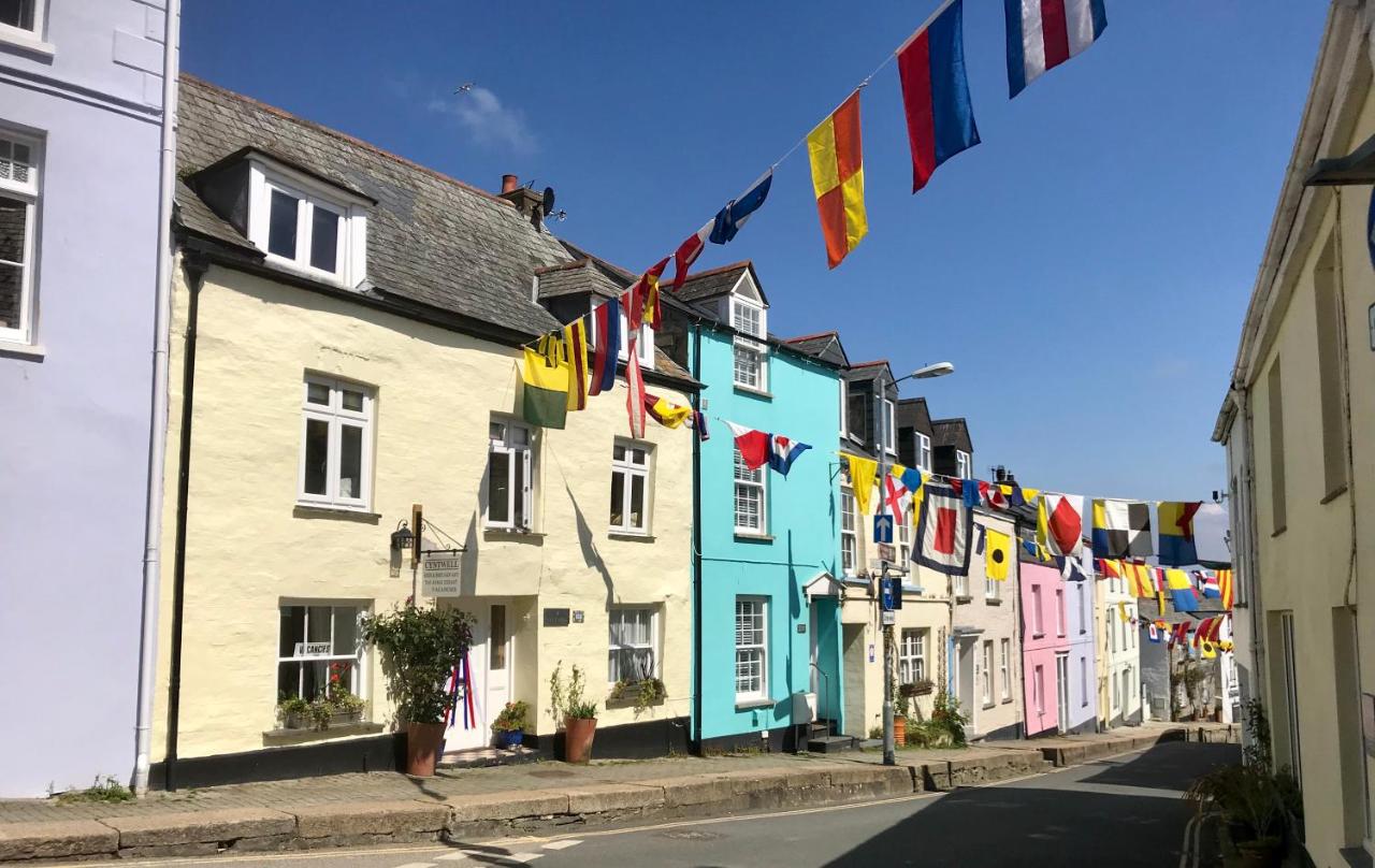 B&B Padstow - Cyntwell Guest Accommodation - Bed and Breakfast Padstow