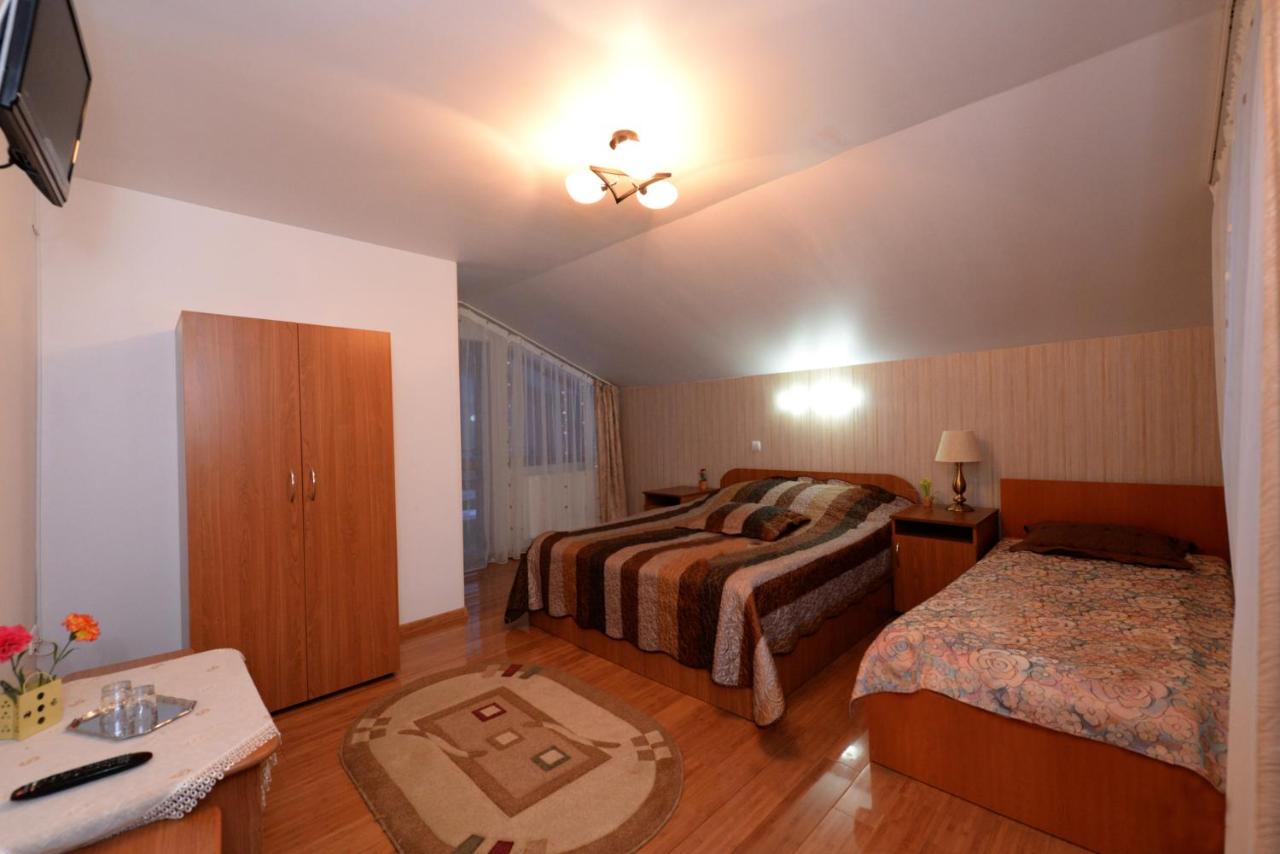 Triple Room with Bathroom