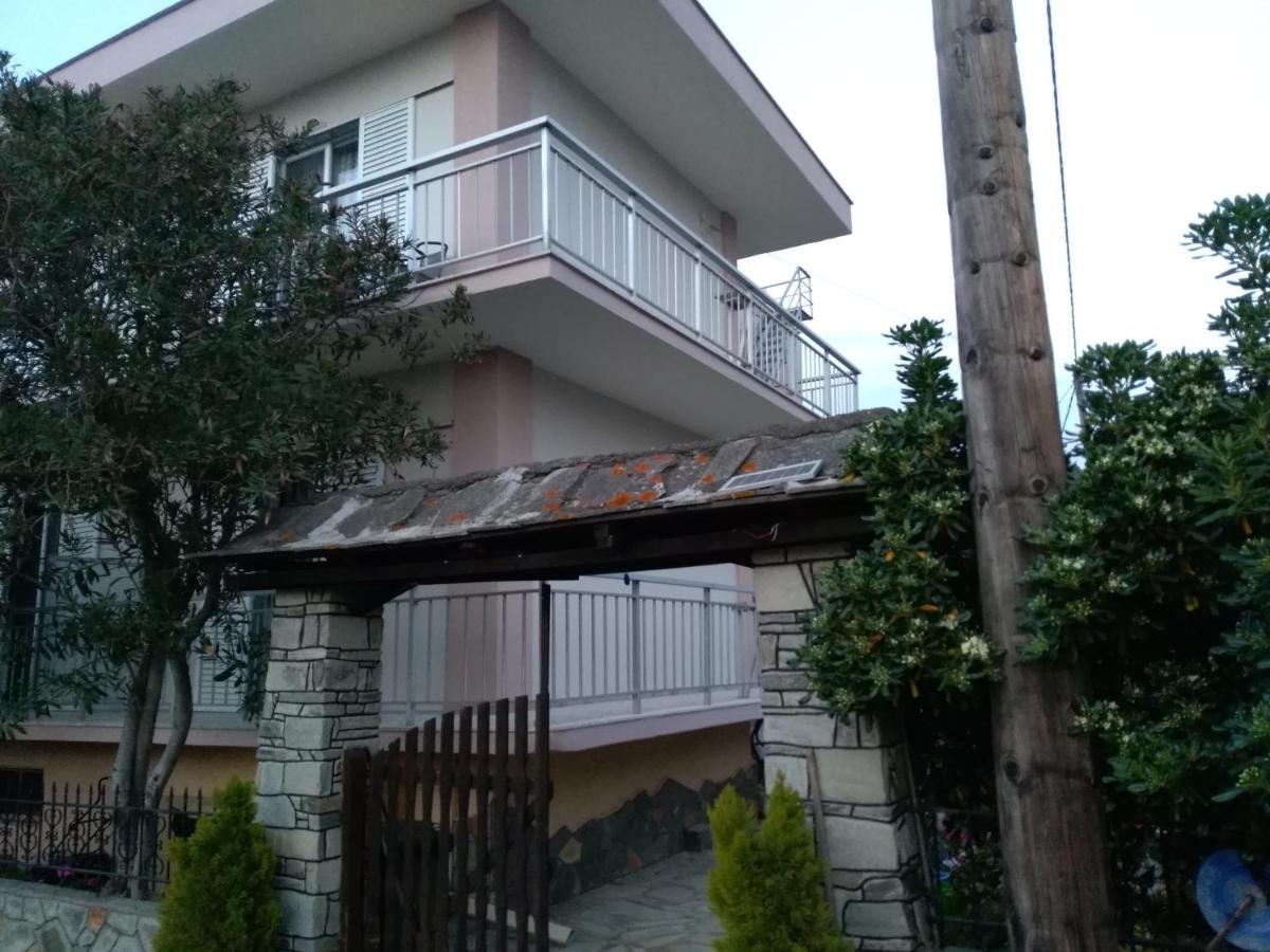 Patra Rooms Skala Prinou - B&B