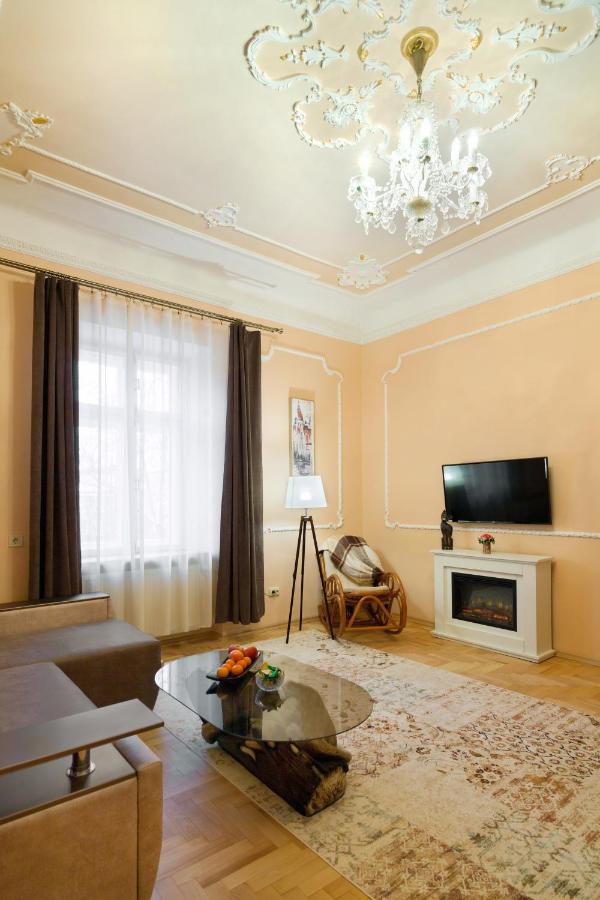 Vera apartment in the ♥of lviv - Ferienwohnung