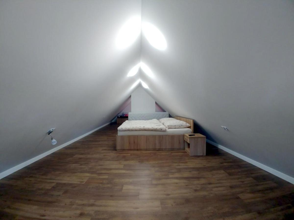 Vierbettzimmer mit eigenem Bad