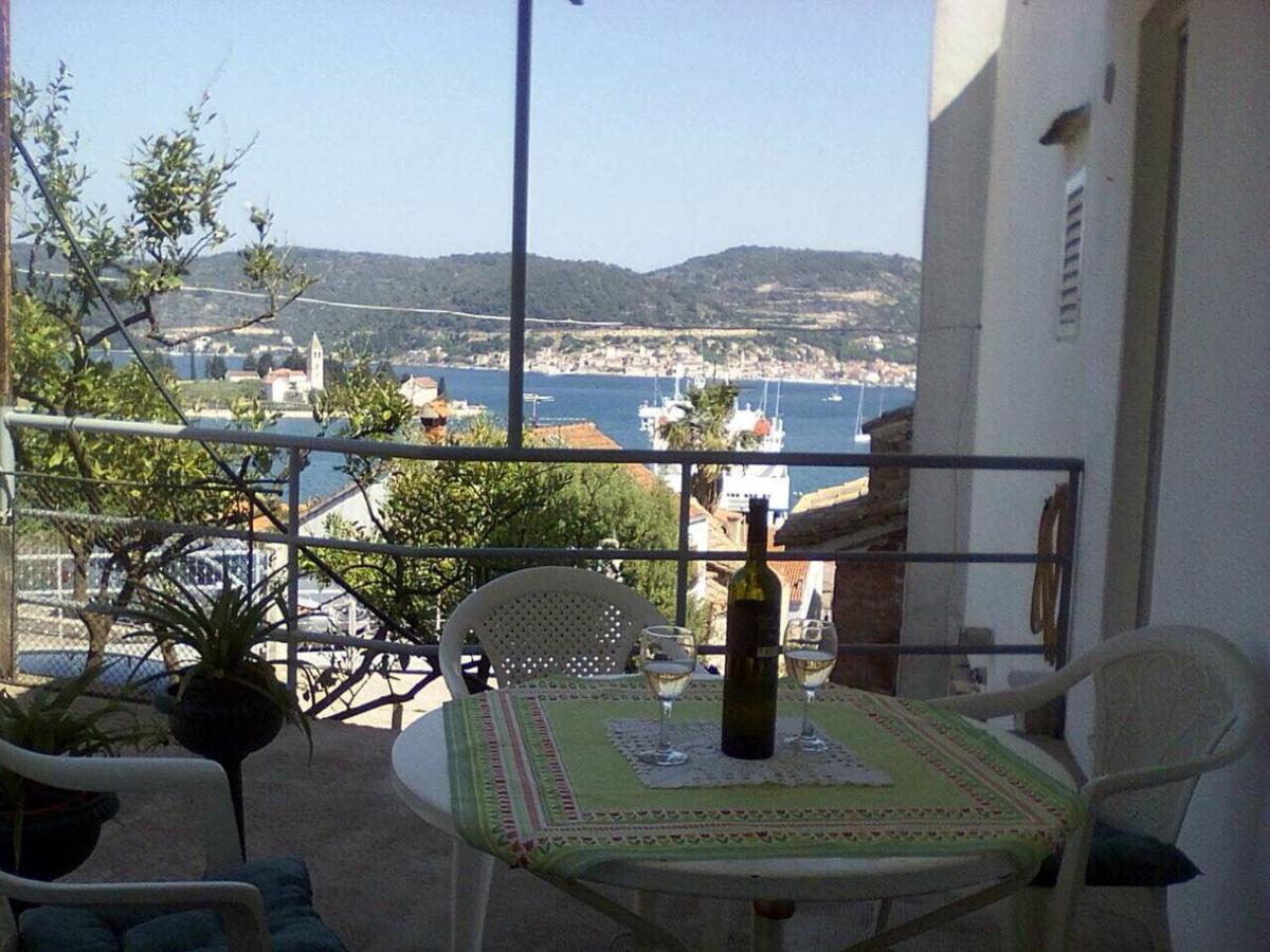 Corner Of Joy - B&B Vis