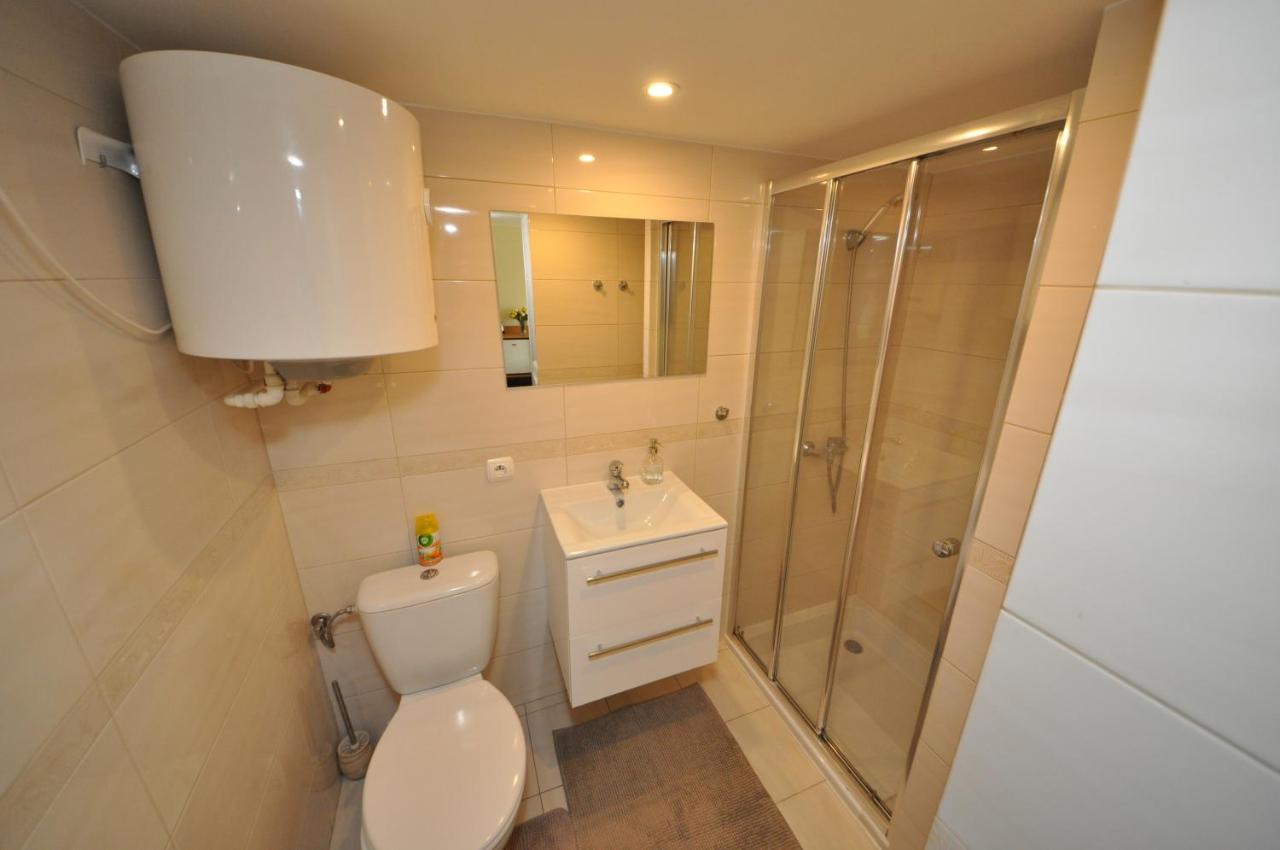 Camera Quadrupla Deluxe