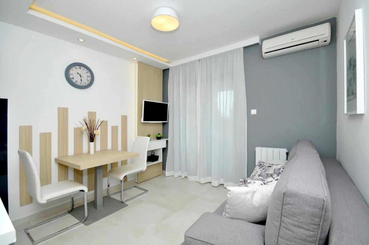 Appartamento con 1 Camera da Letto, Balcone e Vista Mare