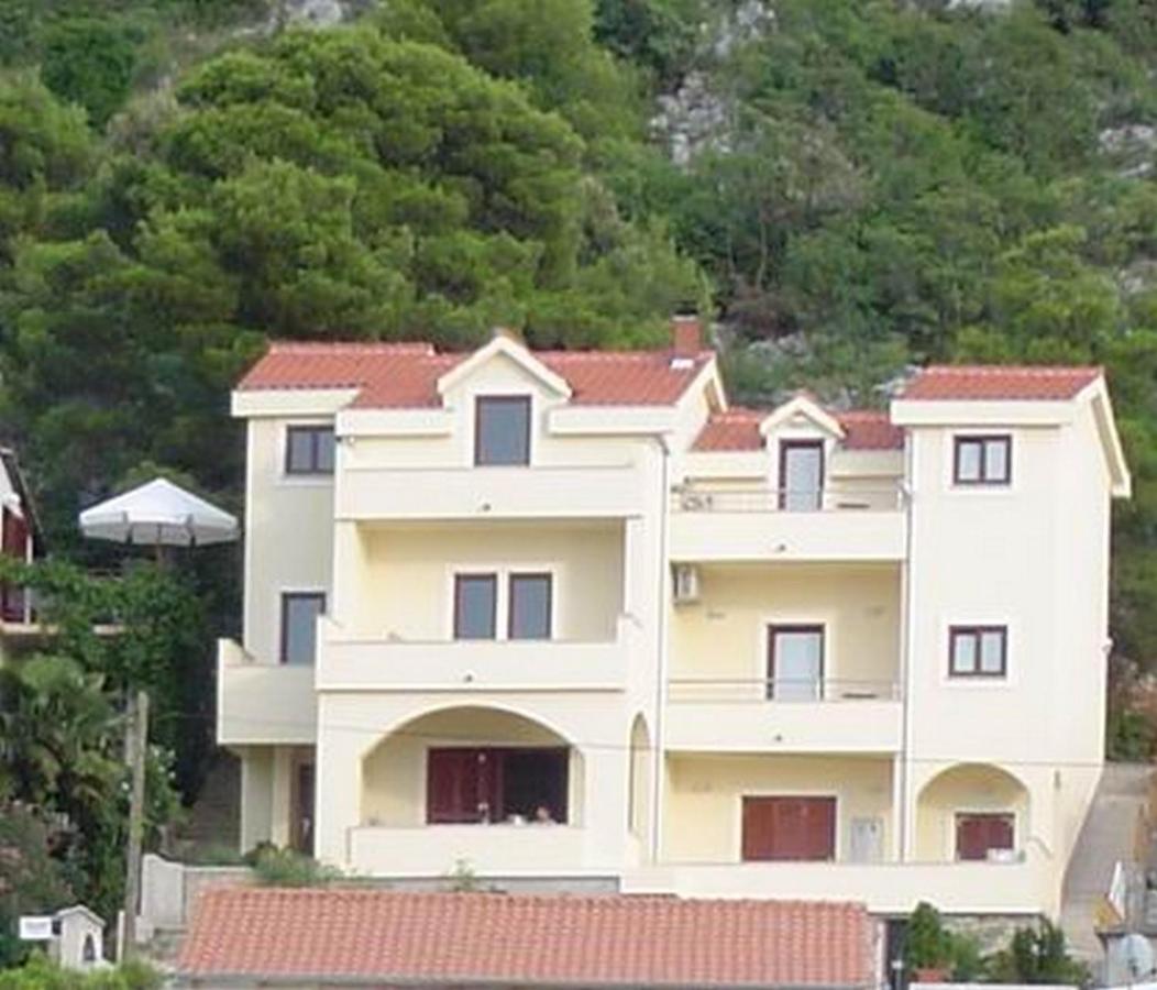 Apartments Kaina - B&B Tisno