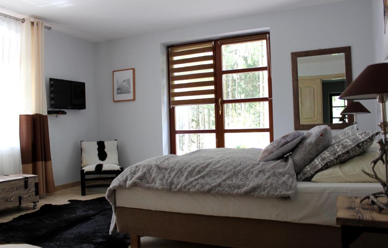 Double or Twin Room with Terrace and Garden View