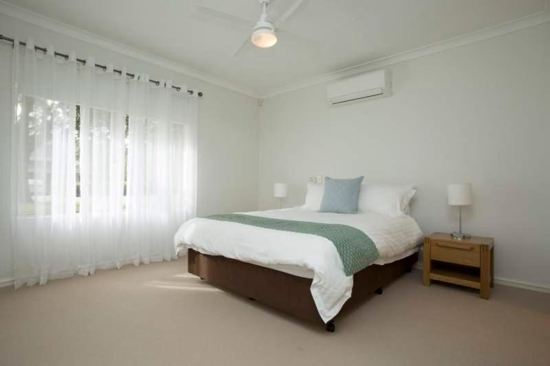 B&B Perth - Mt Pleasant Short Stay - Bed and Breakfast Perth