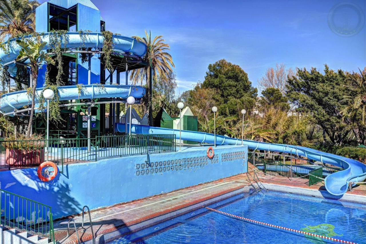 Benalbeach Apartment With Water Park - B&B
