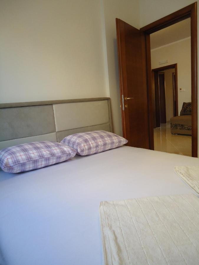 Apartment mit Balkon