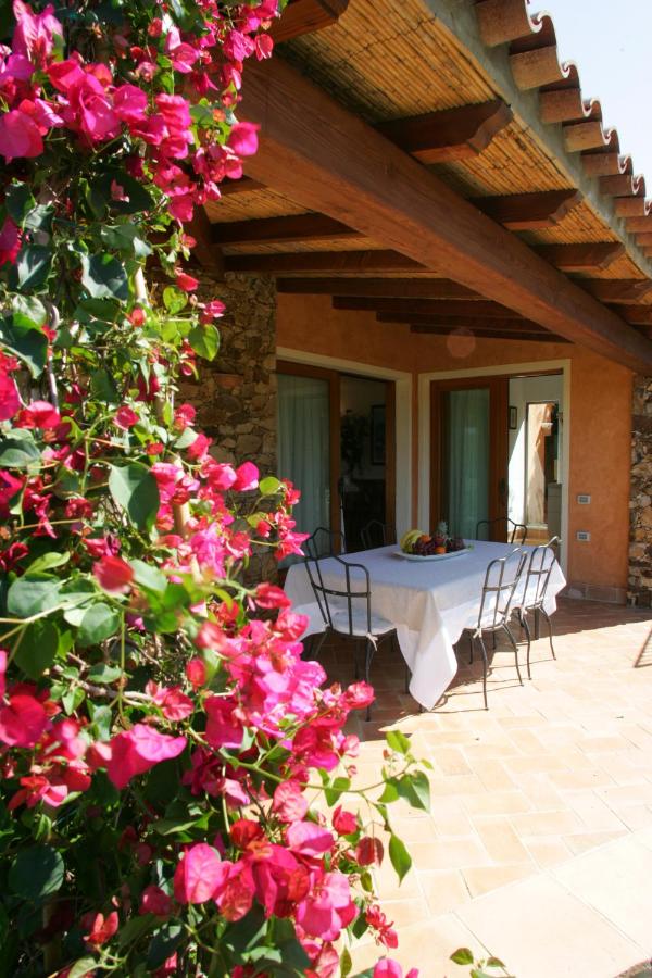 Villa Myrtos - 300mt dal mare - B&B Chia
