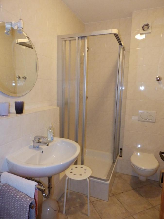 Apartment mit Balkon