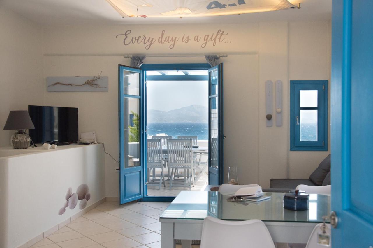 JUST BLUE with amazing Sea Views in Piso Livadi - Chambres d’hôtes Piso Livadi