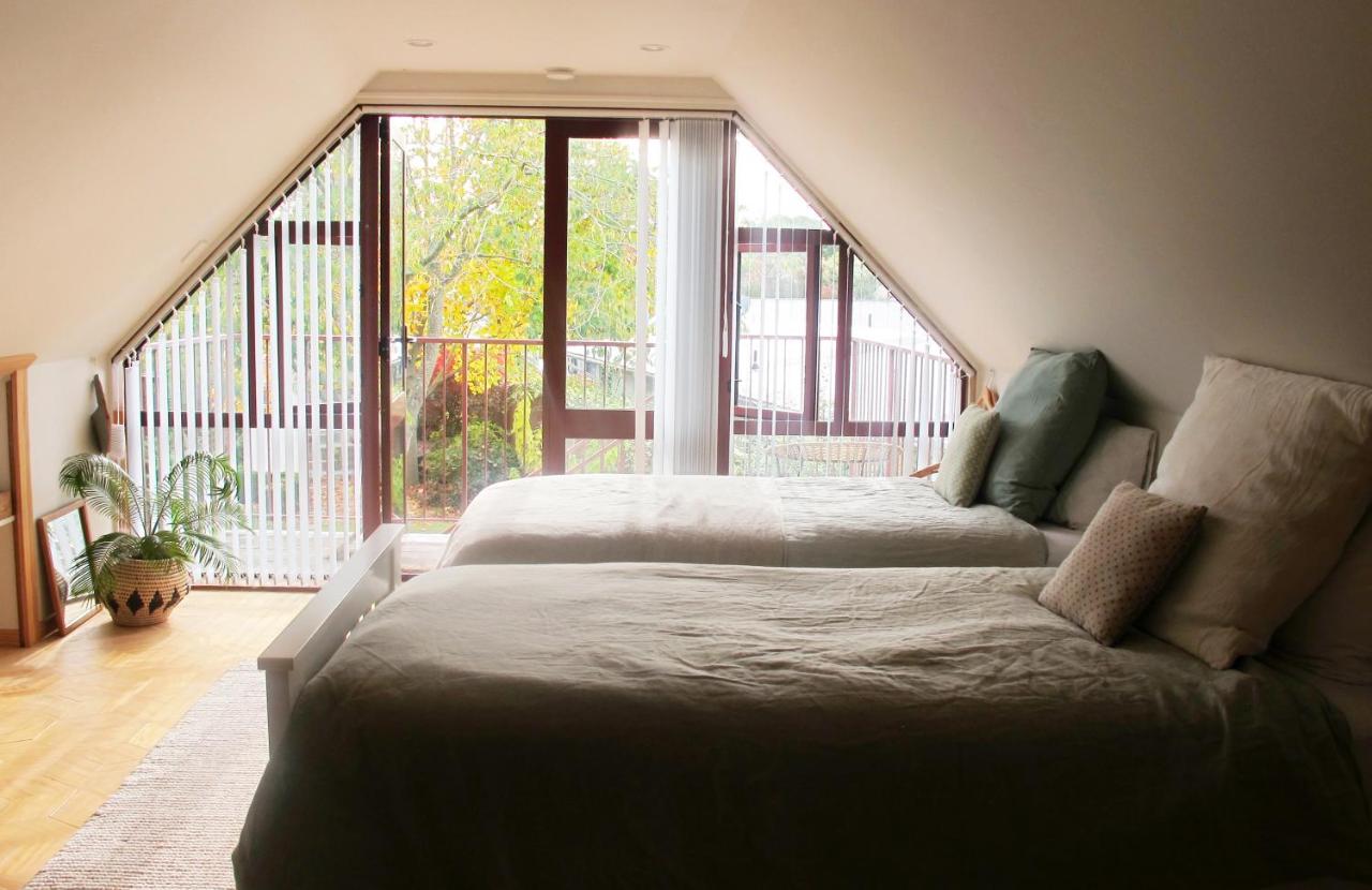 B&B Amberley - The Old Vicarage Studio - Bed and Breakfast Amberley