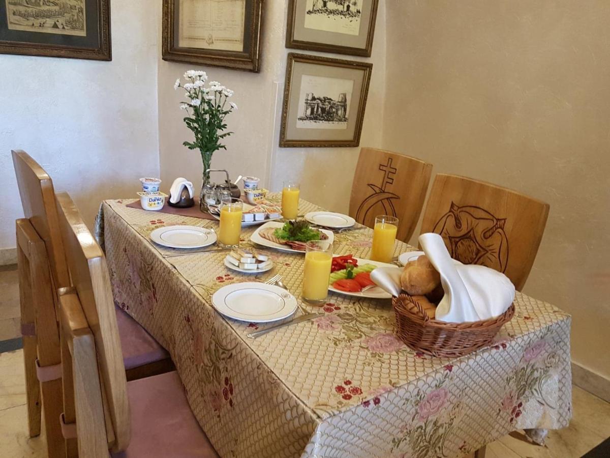 Dwór Anna - Bed and Breakfast