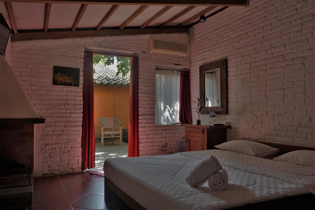 Deluxe Doppelzimmer (2 Erwachsene & 1 Kind)