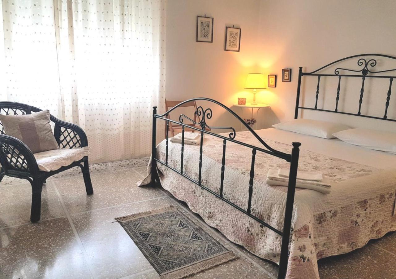 B&B Pisa - La Coccinella Guest House Self Check-in - Bed and Breakfast Pisa