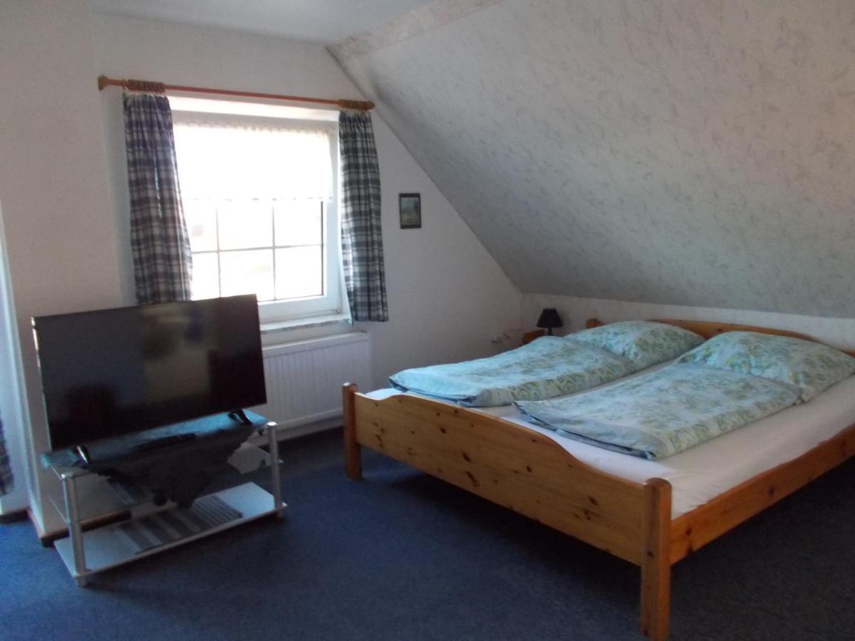 Vierbettzimmer mit Doppelbett
