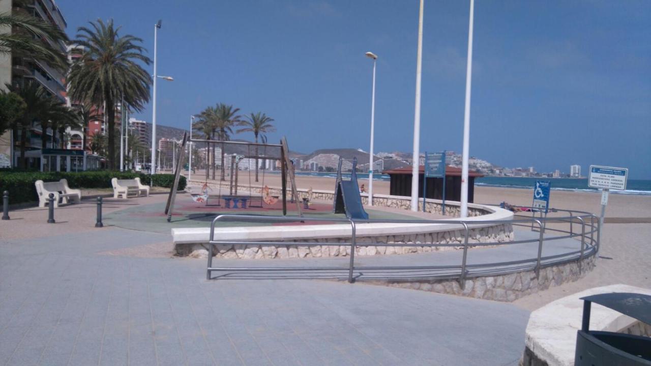 Apartamento a 10 metros del mar - B&B