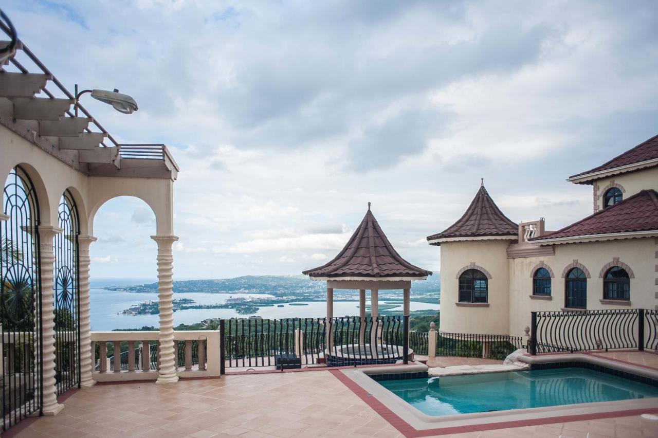 Clarridge View Guesthouse - B&B Montego Bay