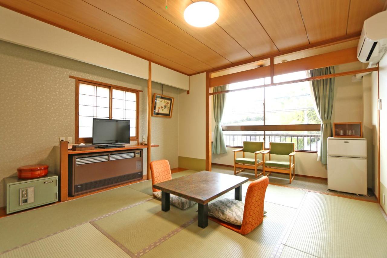 Familiekamer met Gedeelde Badkamer