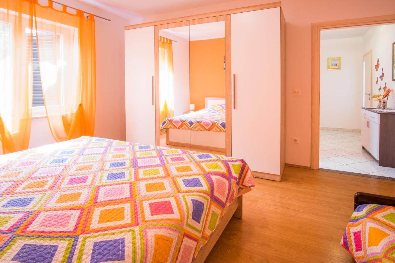 One Bedroom Apartment with Garden View