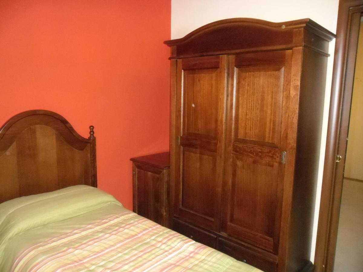 Standard Single Room with Mountain View