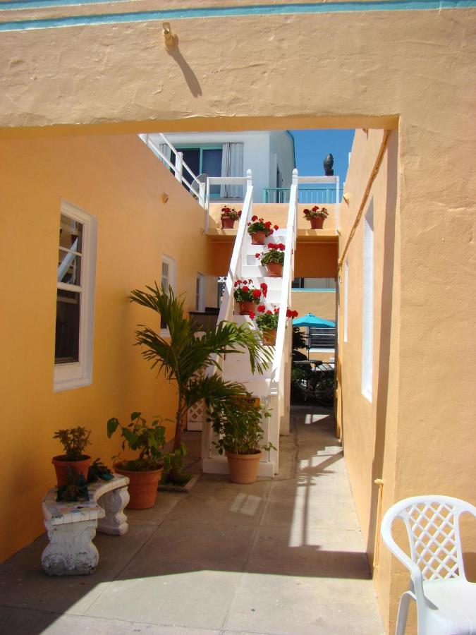 Atlantic Sands Beach Suites - B&B Hollywood