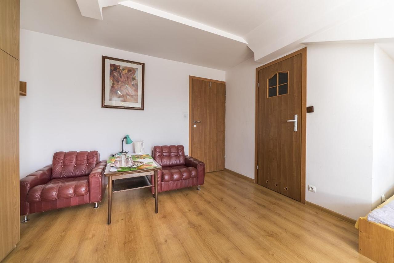 Dreibettzimmer mit Balkon