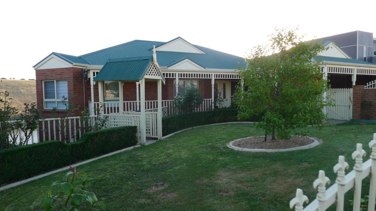 B&B Warrnambool - Riverview Heights - Bed and Breakfast Warrnambool