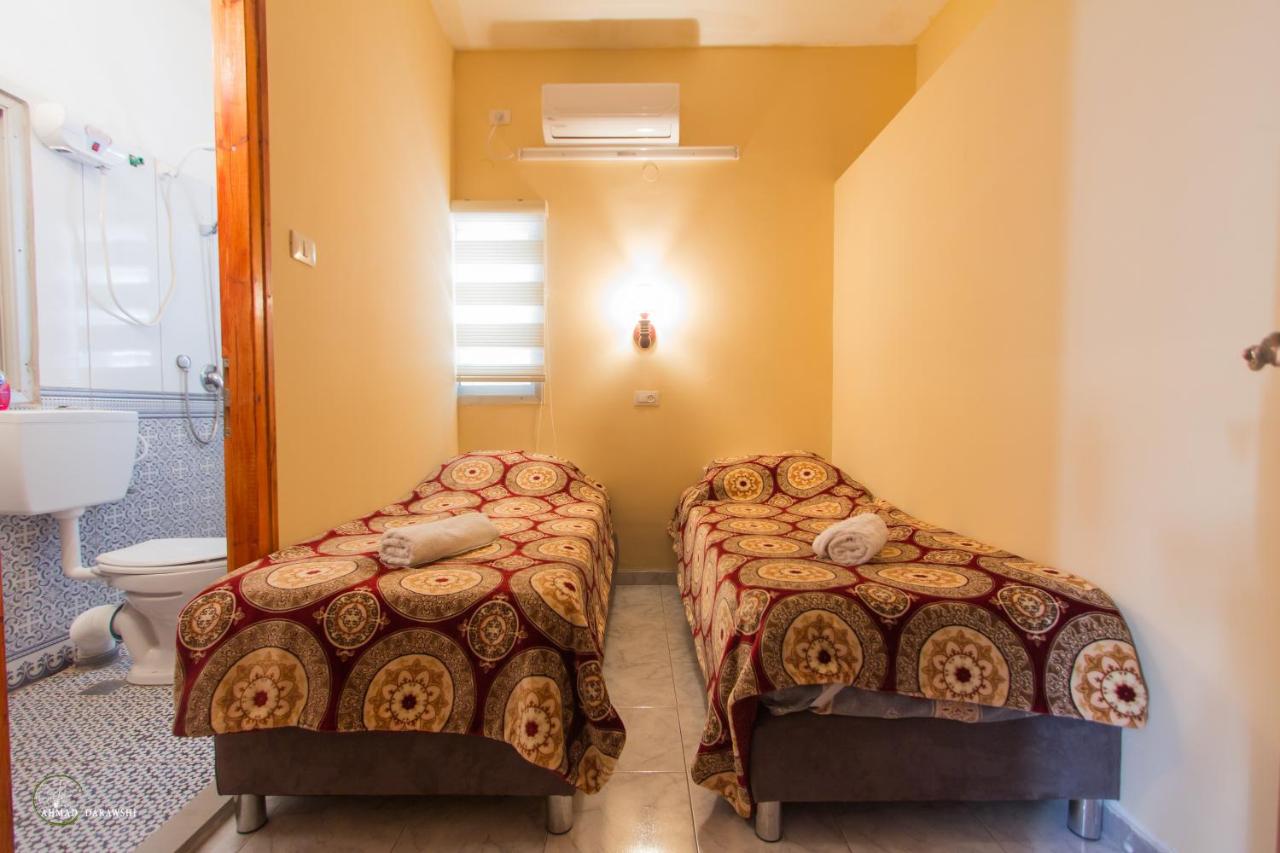 Kleines Zweibettzimmer