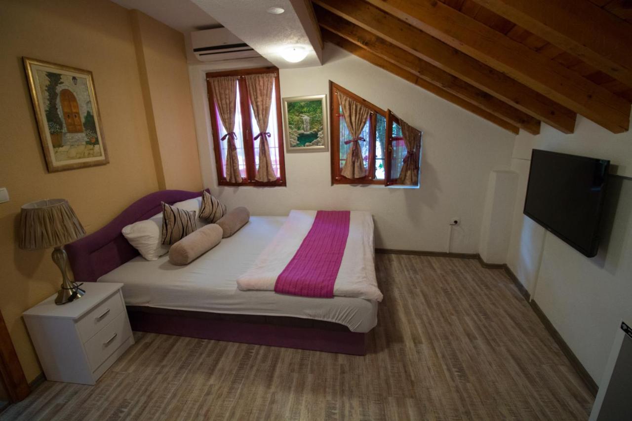 Dreibettzimmer