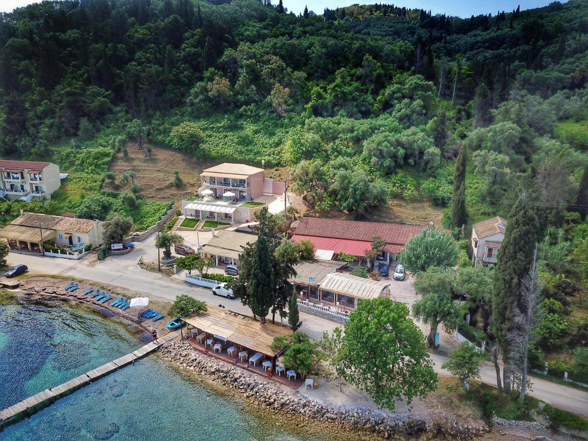 Villa Boukari Beach - Bed and Breakfast