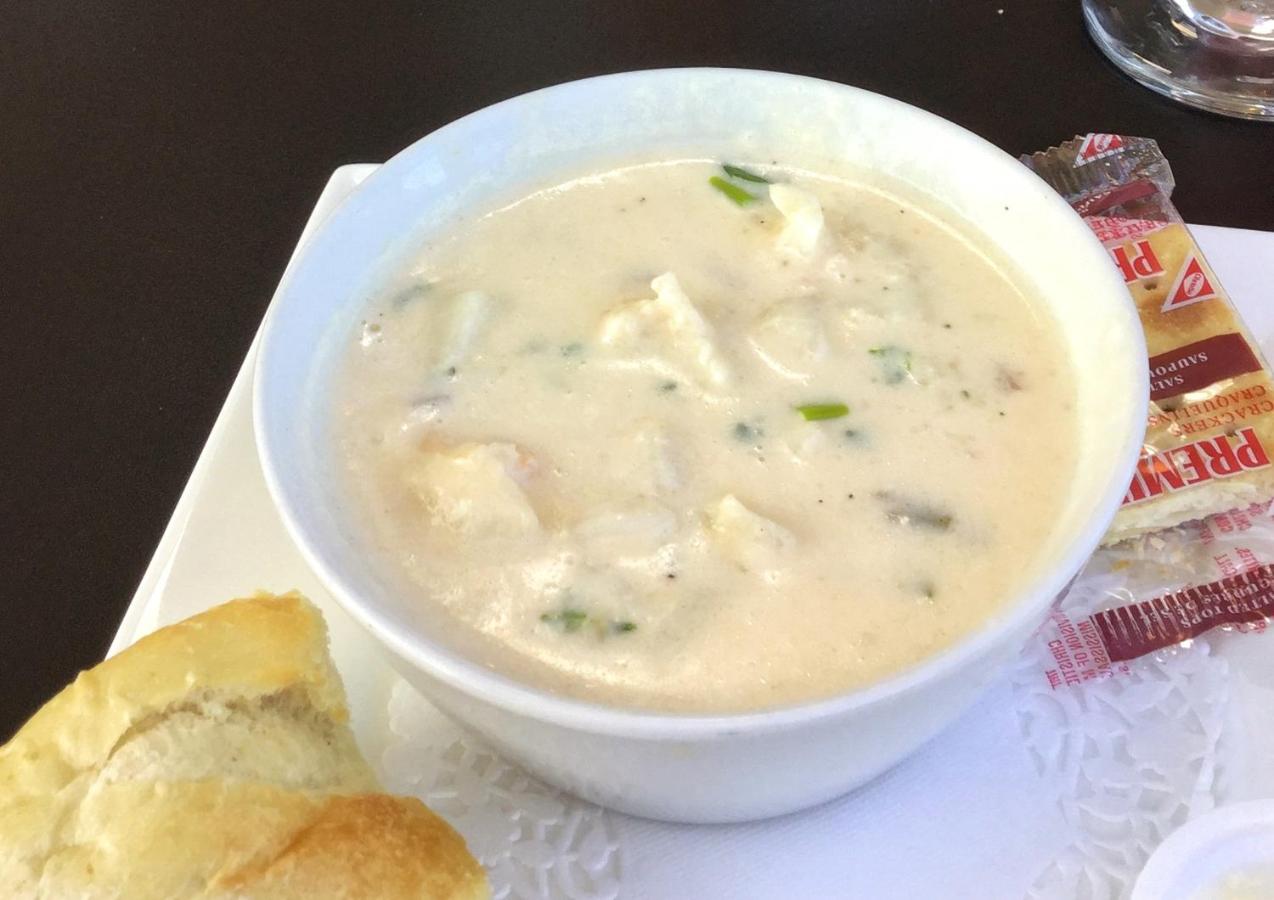 The East Wind Guesthouse - Bed and Breakfast Clark's Harbour