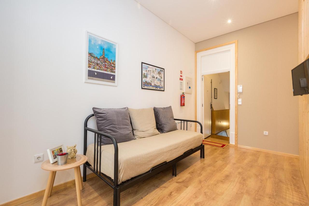 Studio Apartment with Terrace - First Floor